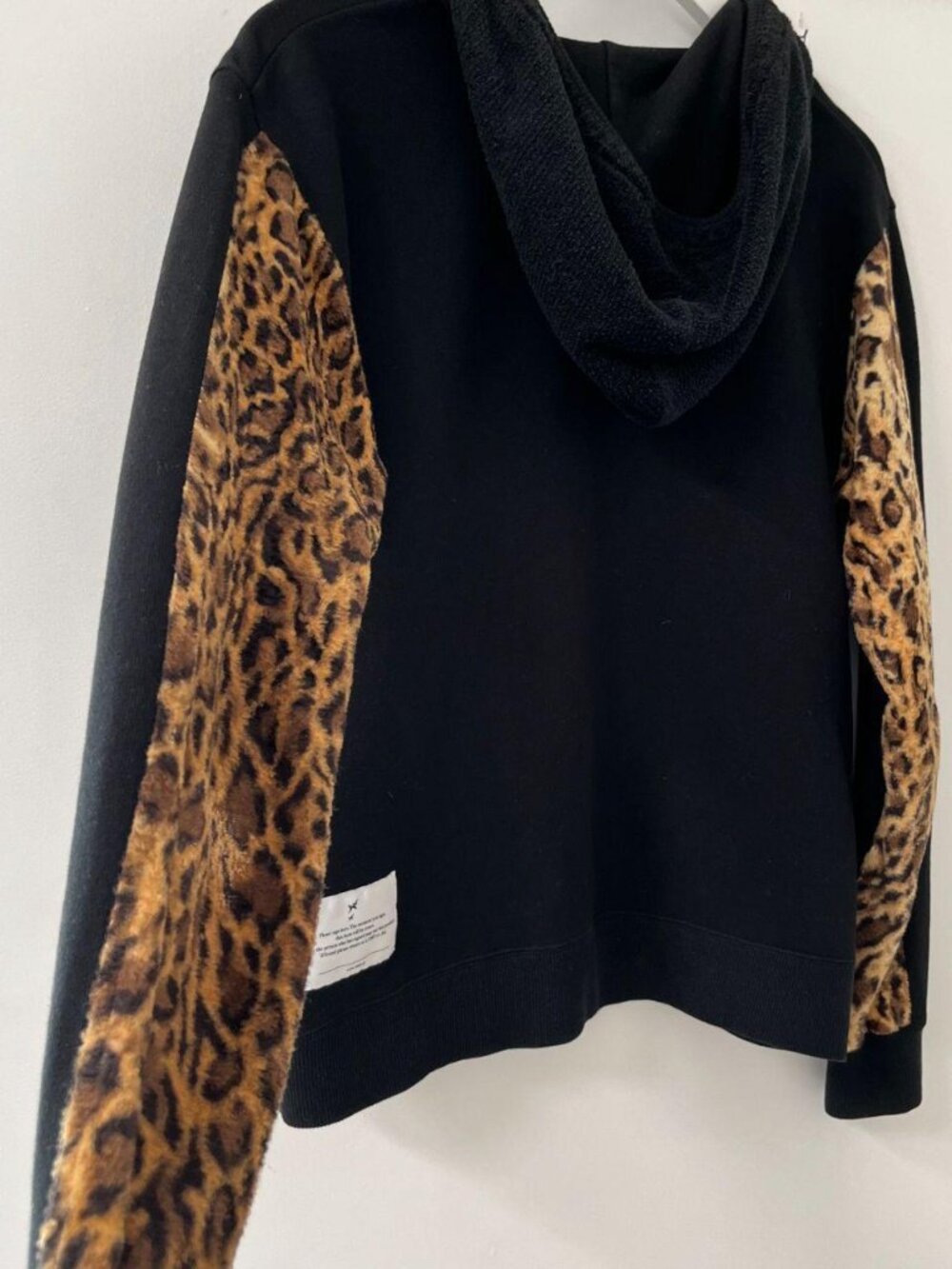 WHIZ Limited Leopard Rhinestone Hoodie - Picture 4 of 7